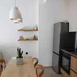Kimolia Apartamento *