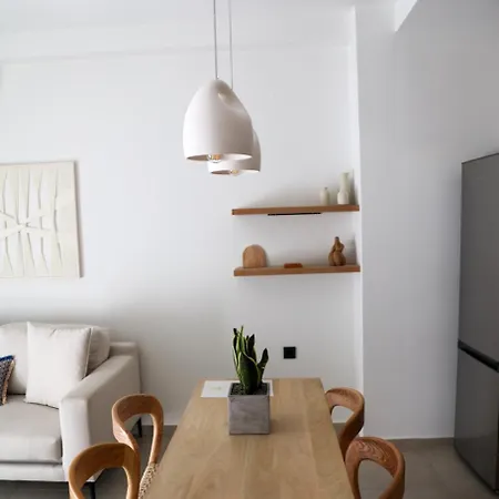 Kimolia Apartment *